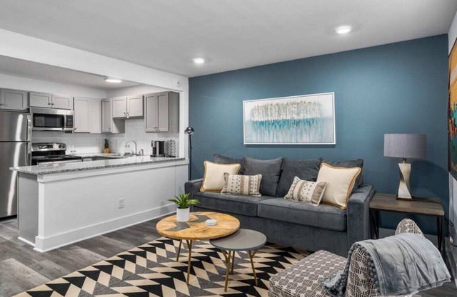 NEAR UAB| NEWLY RENOVATED| DOWNTOWN SKYLINE VIEWS