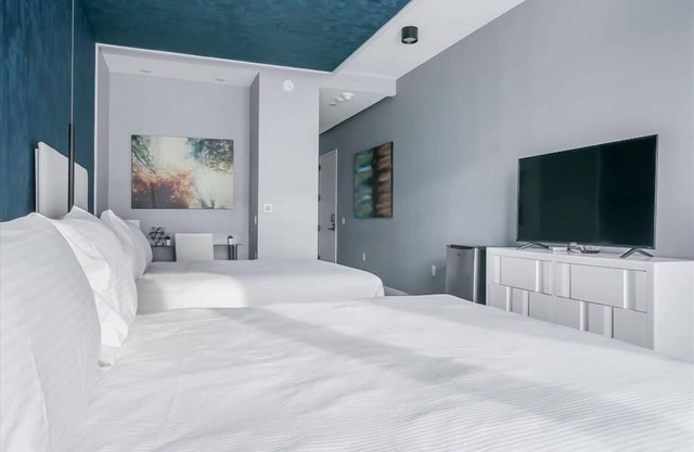 near Stadium Studio 2Q BR | Close to Stadium