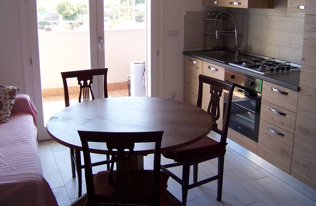 Près de la plage, nouvel appartement / Vicino al mare, nuovo appartamento