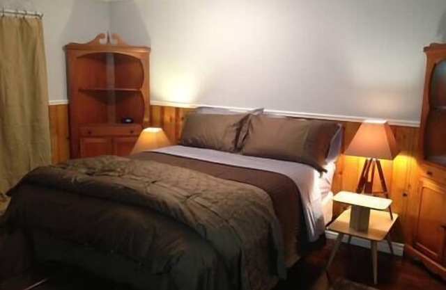Marche pour les pentes! Paisible, Chalet Boisé Avec Mises à jour moderne