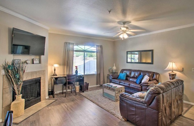 Near Westworld and TPC Golf Scottsdale Gem with Pool