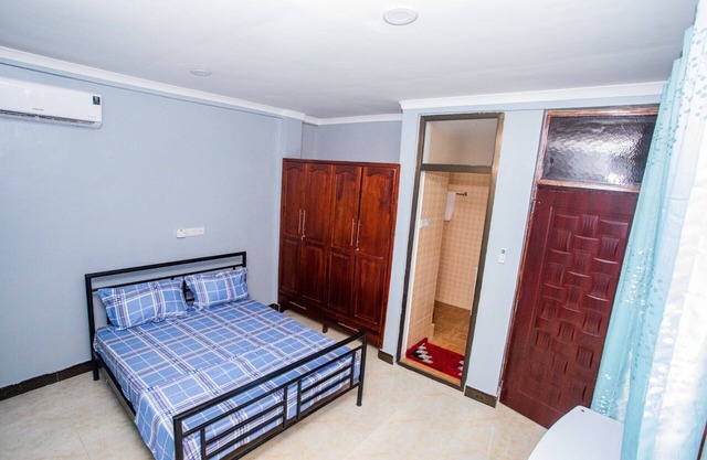 Neat fully-furnished Feel at home Townhome