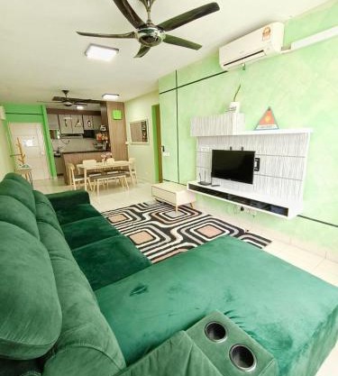 Nena Homestay Setia Alam, Air Conditioned, High Speed Internet