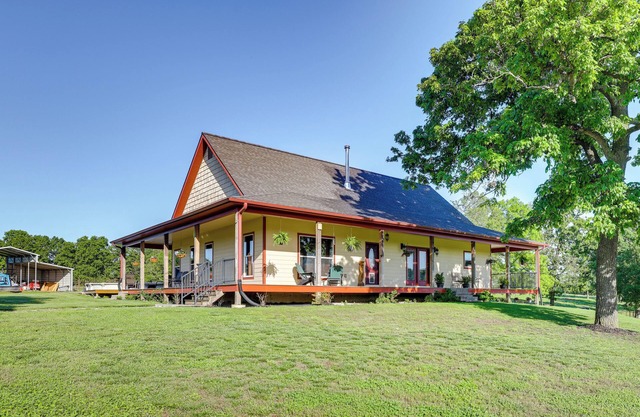 Neosho Home on 90 Acres w/ Private Pool & Fire Pit
