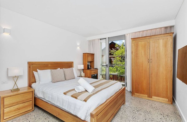 Nest on Newcastle – S1