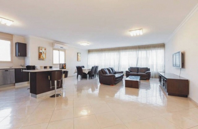 NETANYA, Sublime appartement, 4 pièces, Dizzengof,