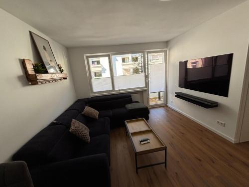 NEU Design Loft nähe Medienhafen mit Balkon