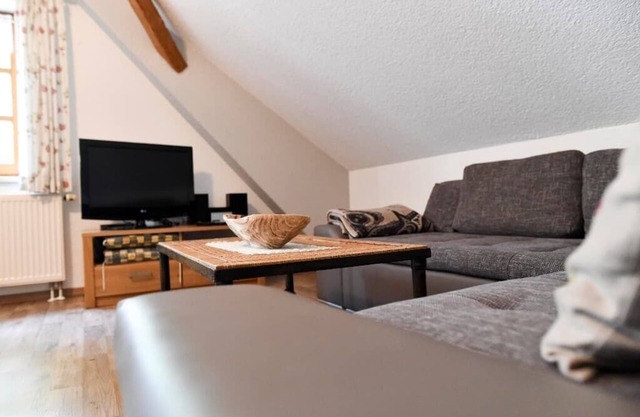 Appartement récemment rénové (40 m²) pour deux personnes avec vue sur le verger