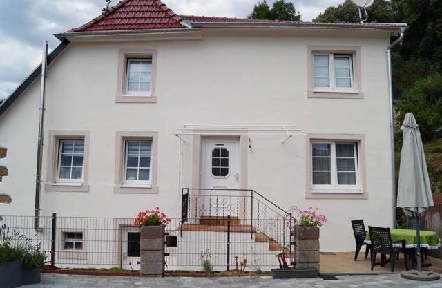 Location vacances maison Neurohr: Maison, douche, WC, 3 chambres