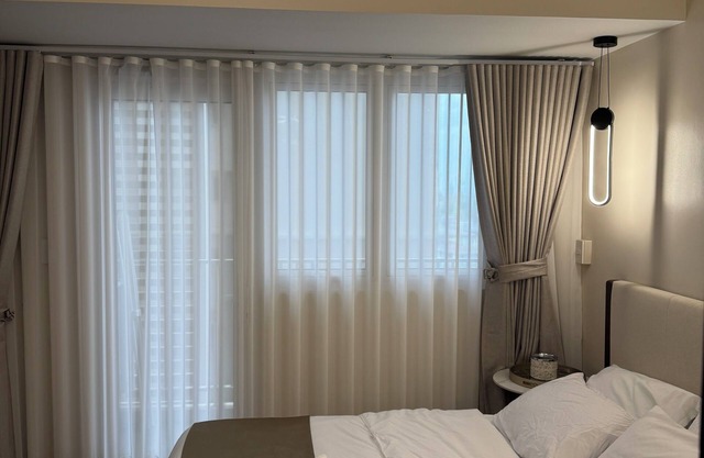 New 1BR Condo Near Venice Canal & BGC w/ Balcony