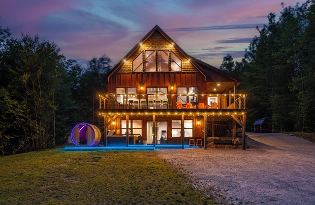 NEW listing: 2 Chalets - Mtn Views, Hottubs, Sauna, Firepits, GameRoom, Sleep 29