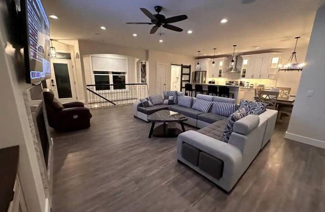 New 2023 Built Executive Luxury Home! Traverse City Vacation Home.