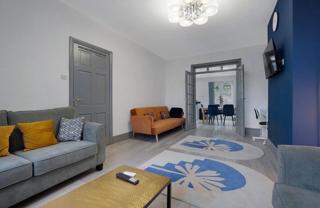 New! 2BR in 37 Westholme Garden
