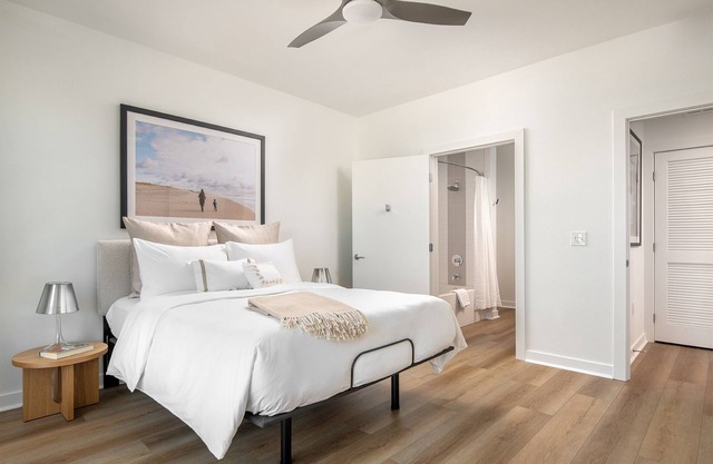 New 3-Bedroom Luxury Serviced Apartment Near Strip