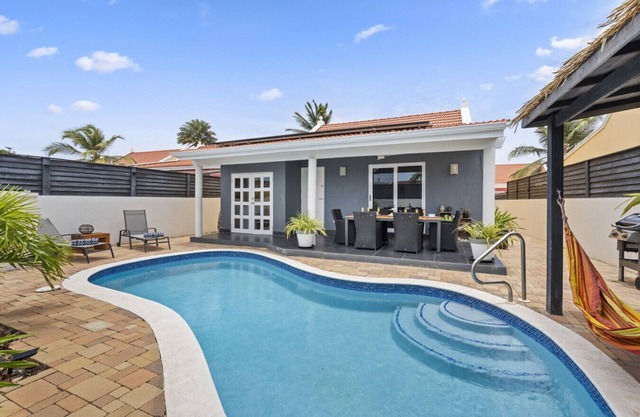 NEW 3BR 2BA Modern & Clean Calbas Villa with Pool