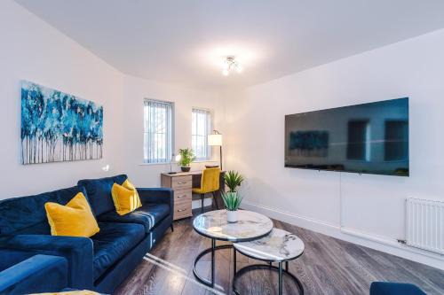 NEW!- 4 Bed 3 Bath House In Manchester by Greenstay Serviced Accommodation - FREE Parking - FAST 250 Mbps Wi-Fi - Ideal for Business, Families & Groups - Close to City Centre, Airport, Etihad Stadium