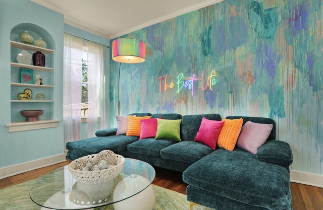NEW 4BR Memphis Vibe | Pool, 10 Min to Beale St!