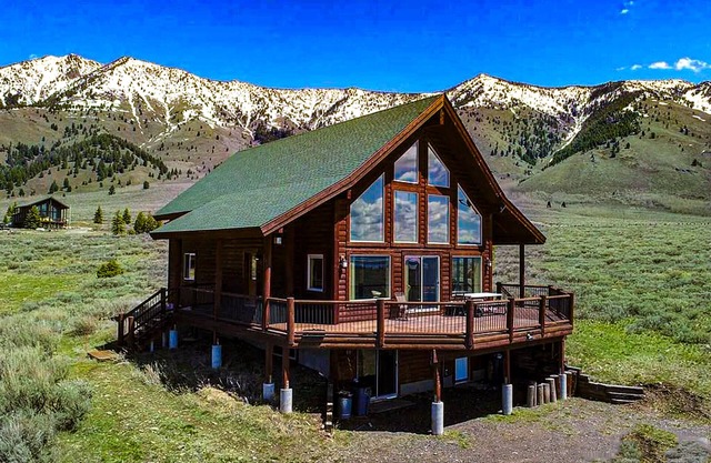 Nouveau, 5Br 3Ba Log Home Minutes à partir de Yellowstone Park.