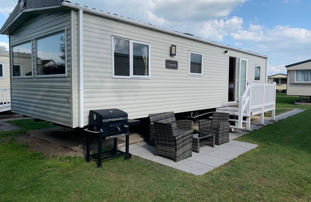 NEW ABI COWORTH CARAVAN BURNHAM ON SEA