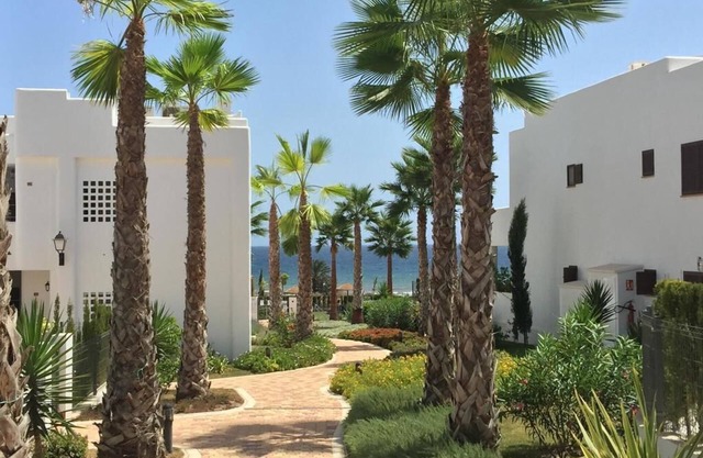 Appartement neuf aux portes de l'Andalousie pour 4 personnes.