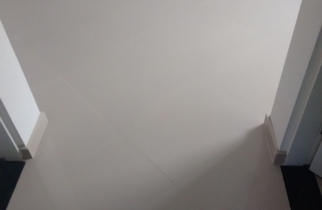 Nouvel appartement à 800 mètres du centre de Cotia et permet de gagner du temps et les banques