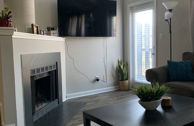 NEW! Apartment loft in Midtown.