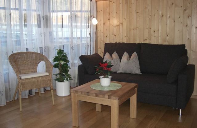 NOUVEAU: Appartement avec grande terrasse plein sud à la périphérie! WLAN gratuit!