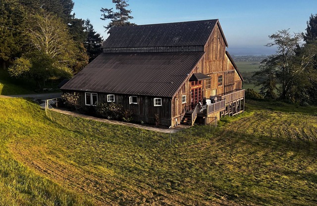 New Barn Escape With a View