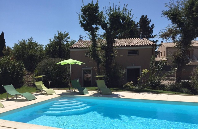 Villa sur équipée avec piscine chauffée - Liberté - Sécurité pour 4/6 personnes