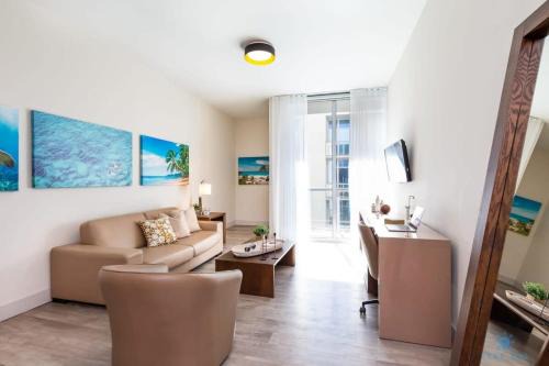 NEW!Beachfront Condo Resort- Balcony