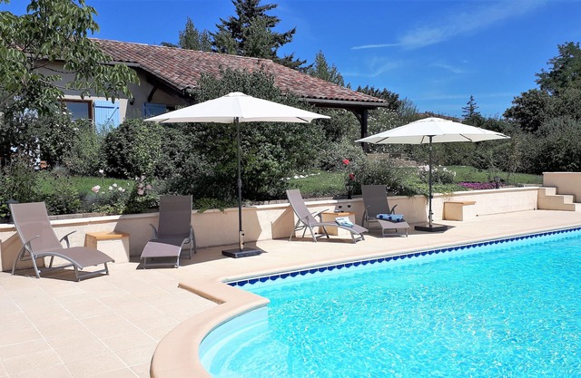 Nouveau! Beau gîte à distance de marche de Monflanquin