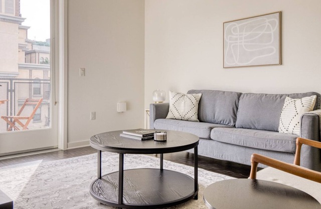 New Bldg 1BR Downtown, w/ Pool + Gym, near Staples Center by Blueground