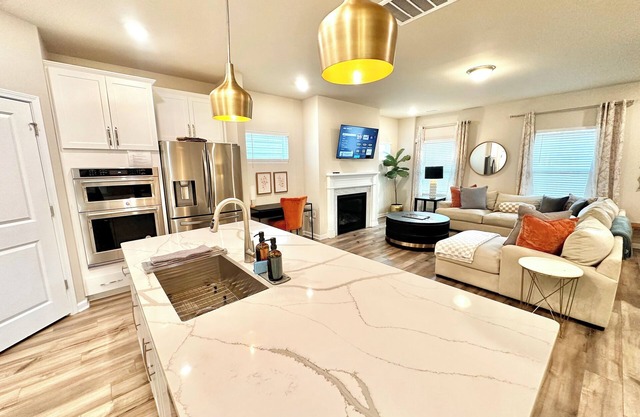 New Build Cary 5 Bed + Loft