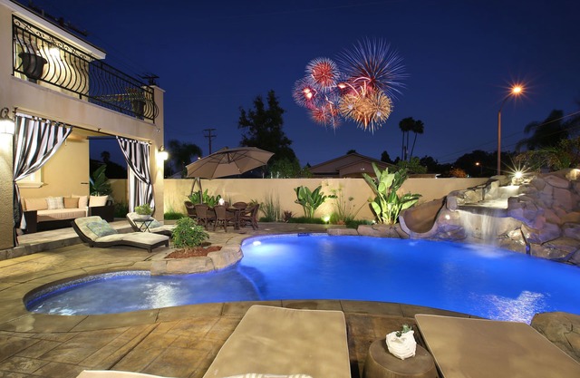 Feux d'artifice de nouvelle construction, de jardin et balcon, Walk To Disney, 4000 pieds carrés