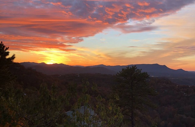 NOUVELLE cabine, vue imprenable sur le coucher du soleil, près de Dollywood, Pigeon Forge et Gatlinburg