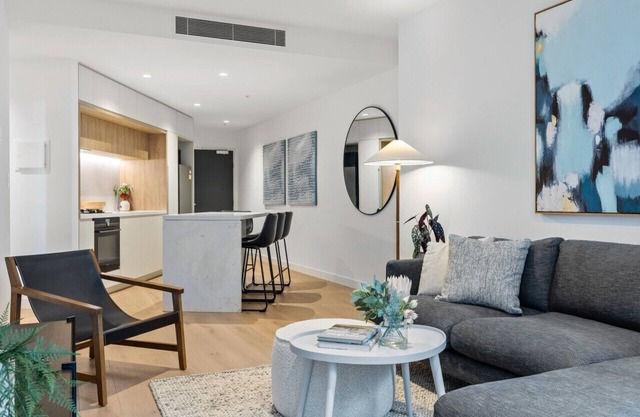 New Central CBD, Pool, Gym, Wifi