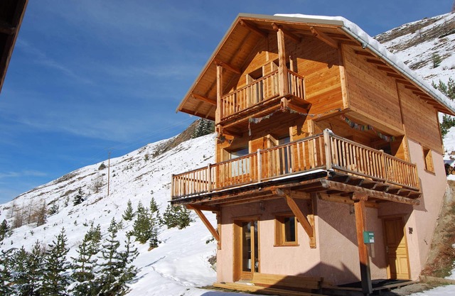 Chalet Neuf, Aménagement Très Soigné, Exposition Sud, Vue.