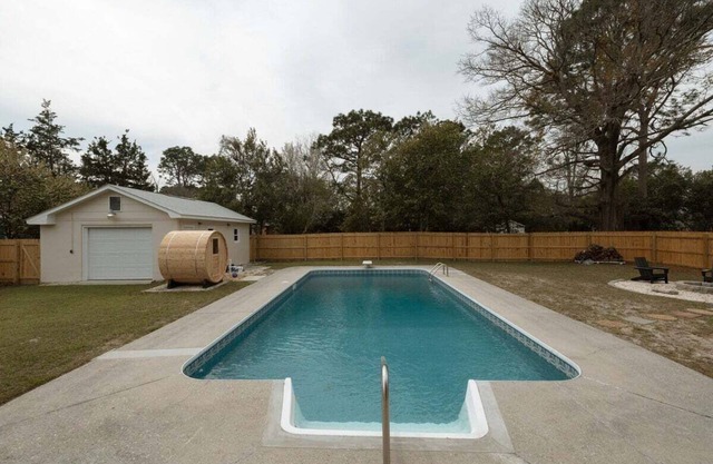 New! Coastal Ranch with Pool and Sauna!