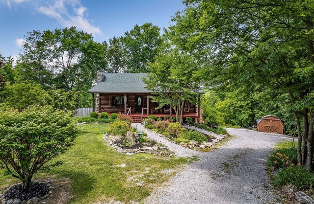 New! Coconut Cabin Center Hill Lake