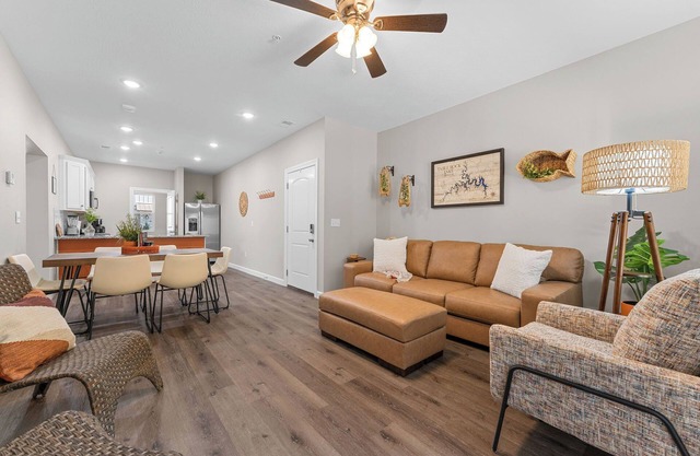 NEW! Comfortable 3-Bedroom Condo + Pool Near Branson Attractions