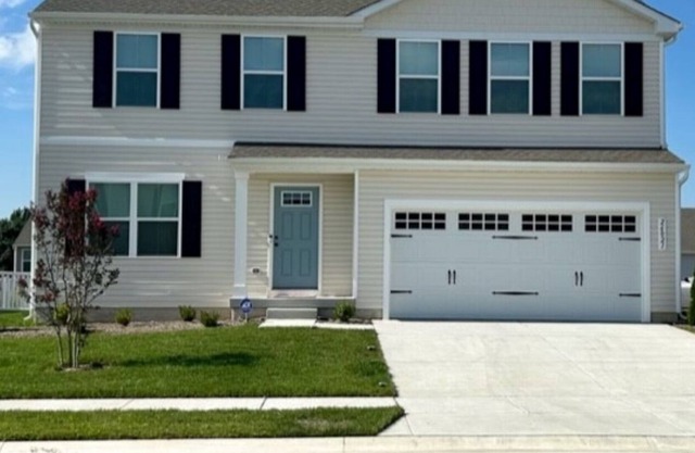 New Construction -4bd/2.5bath- within miles from ALL DE beaches!