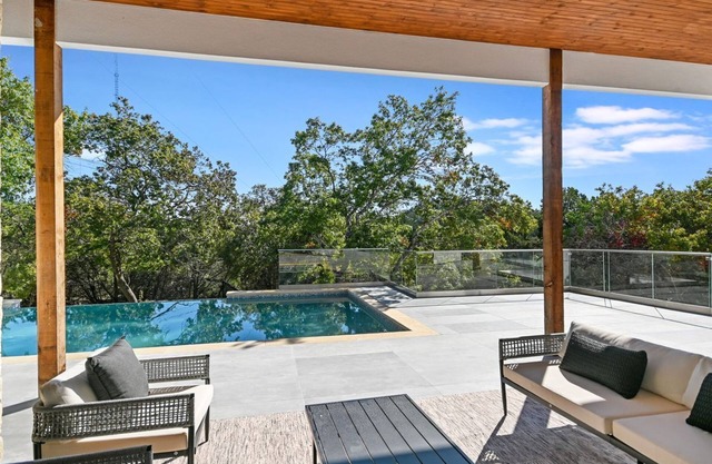 New Construction 5-Bedroom Luxury House in Westlake - 15 min from downtown