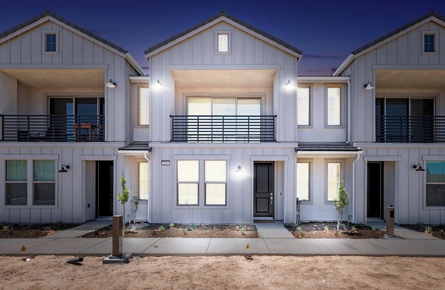 New Construction, beautiful condo in NE Fresno. Adjacent to walking trails and