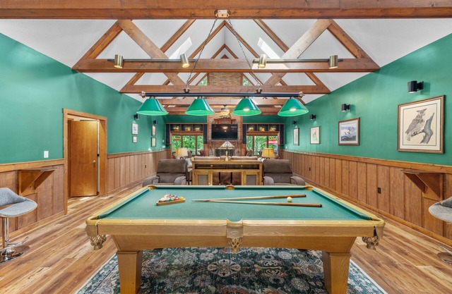 NEW: "Cool Goose Landing" | Lakefront w/Private Dock, Games, Event Space & More!