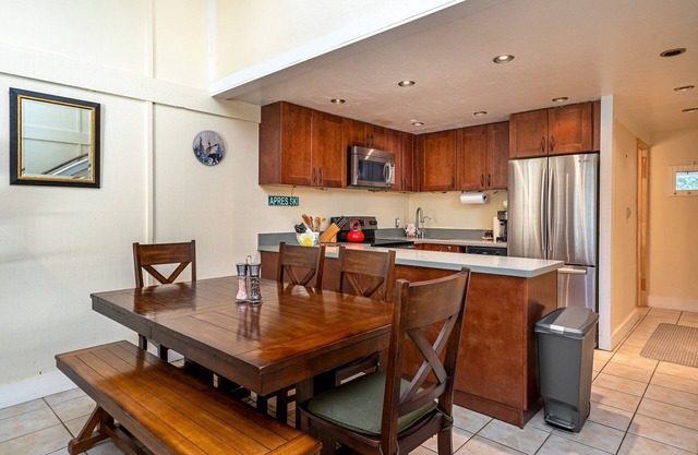 NEW! CreekSide #3 (3-Bedroom Home) - Pets Allowed by Bear Valley Vacation Rentals