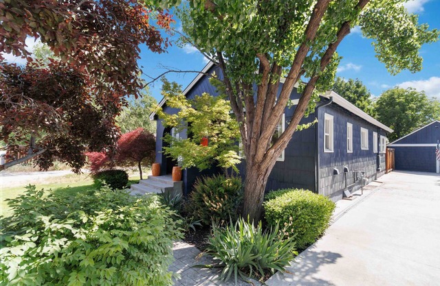 NEW! Dog Friendly w/Quaint Back Patio & Corn Hole | > 5 min to BSU | Walk to Coffee & More