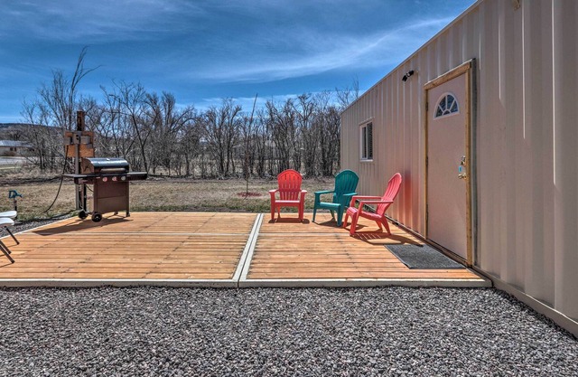 NOUVEAU! Eagar Tiny Home w / Patio - par les montagnes blanches!