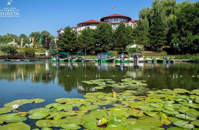 New Egreta Resort