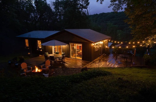 NEW Enchanting Mohican Getaway w/ Poker&Pool Table
