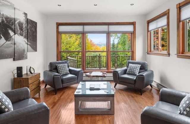 NEW! Expansive Luxury Home in the Heart of Stowe